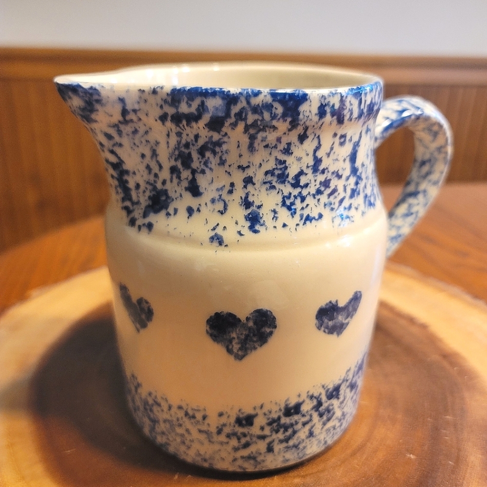 Roseville Blue Spongeware Pitcher 1 QT